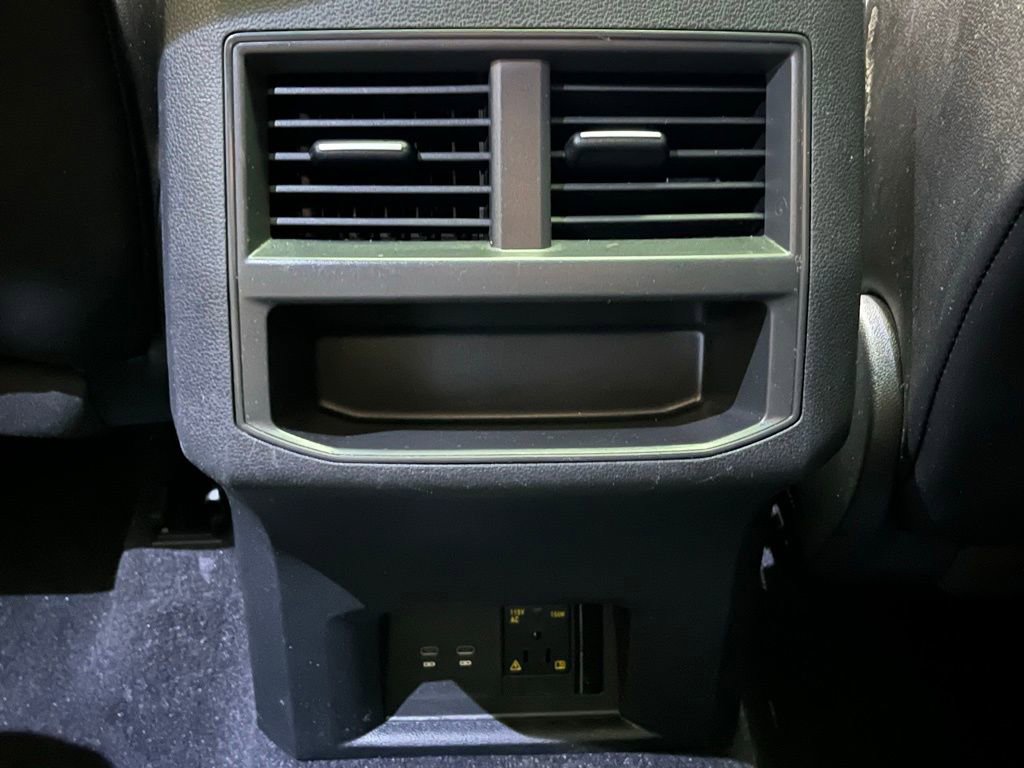 Used 2022 Volkswagen Atlas Cross Sport SE image 24