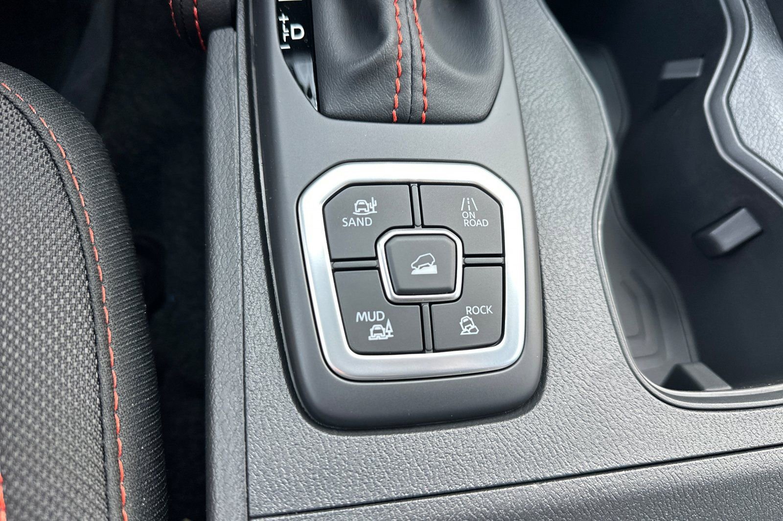 New 2026 Nissan Frontier PRO-4X w/ Tow Package image 33