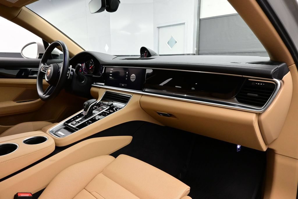 Certified 2023 Porsche Panamera 4S AWD/4WD image 19