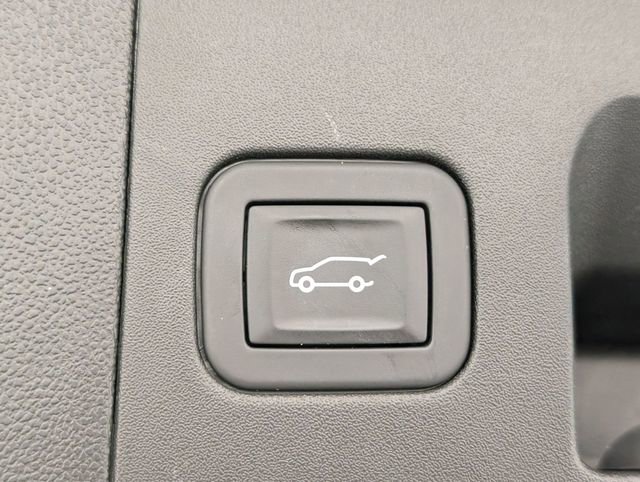 Used 2025 Cadillac XT5 Premium Luxury image 30