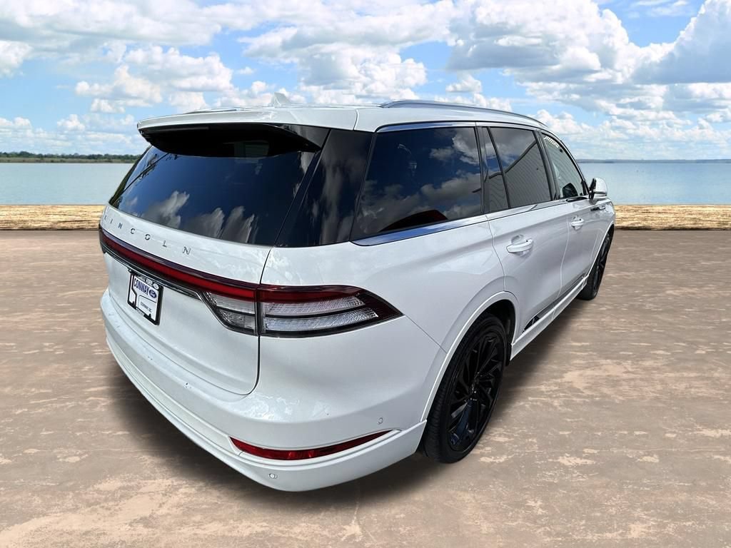 Used 2021 Lincoln Aviator Reserve w/ Equipment Group 208A AWD/4WD image 10