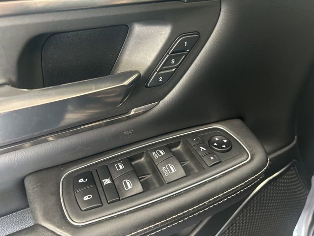 Used 2020 RAM 1500 Limited w/ Body Color Bumper Group image 9