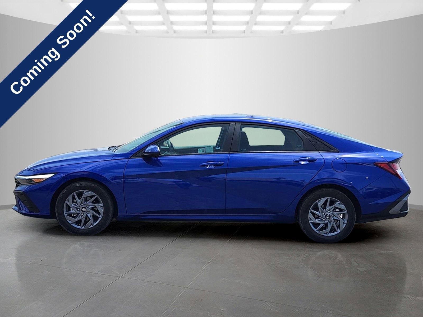 Used 2024 Hyundai Elantra SEL FWD image 4
