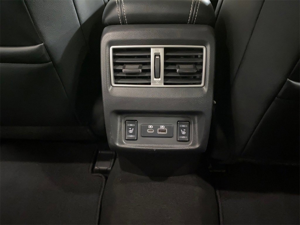 Used 2023 Nissan Maxima SL image 18