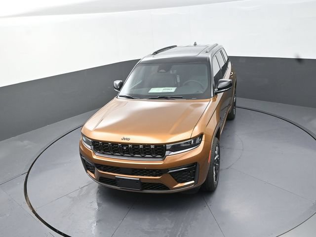 New 2026 Jeep Grand Cherokee Summit w/ Obsidian Package AWD/4WD image 13