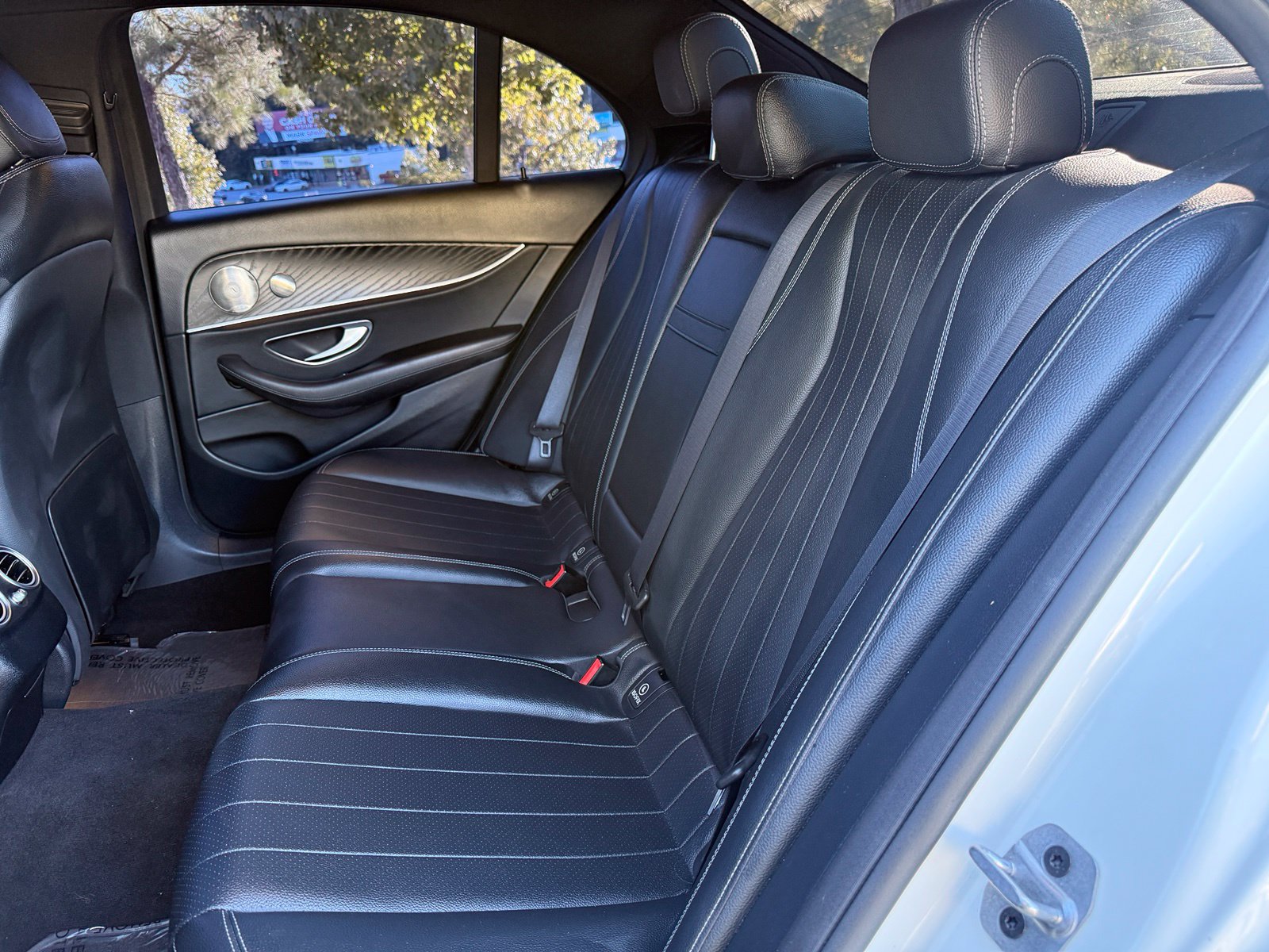 Used 2022 Mercedes-Benz E 350 Sedan image 40