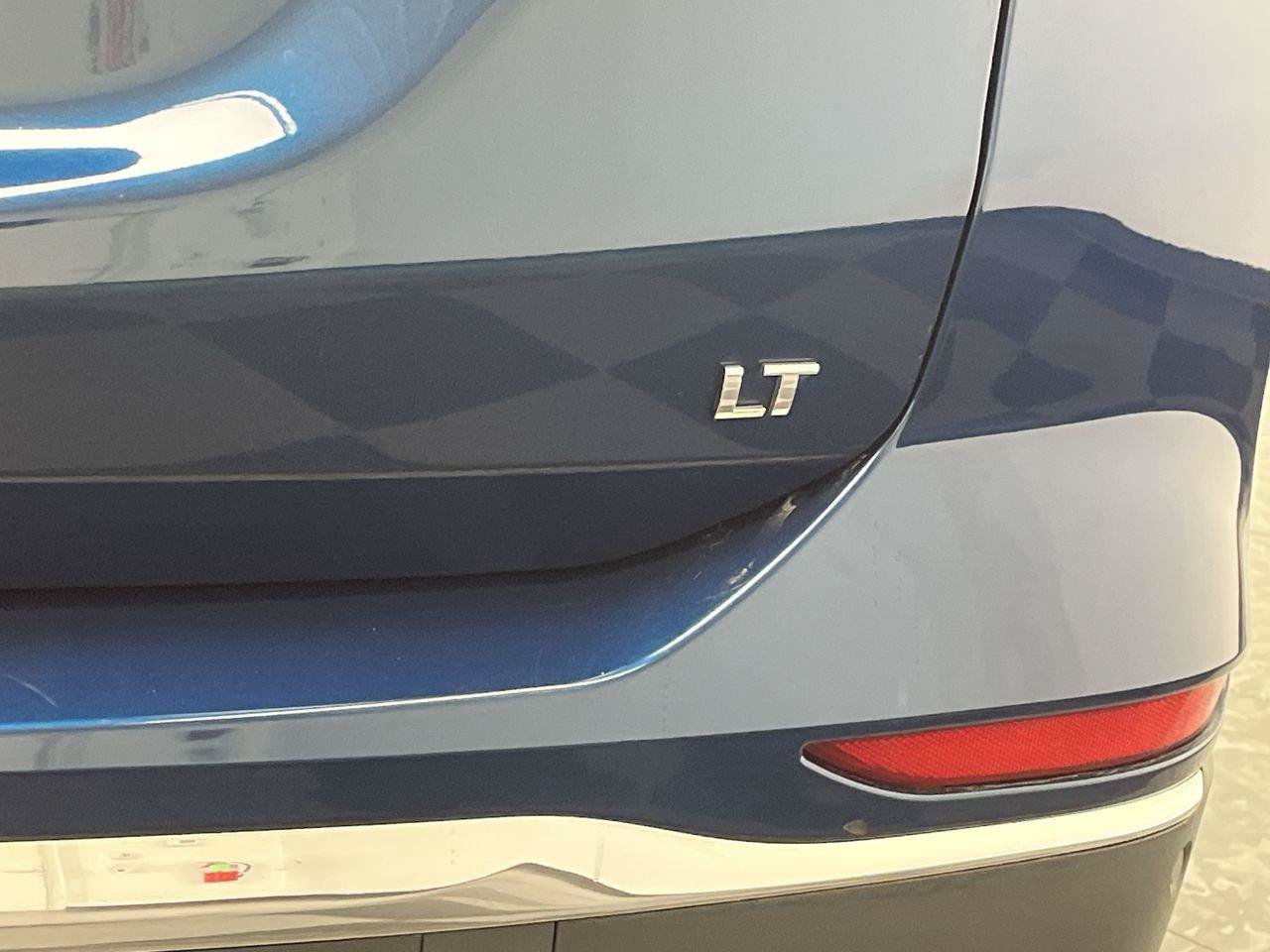 Certified 2021 Chevrolet Equinox LT FWD image 30