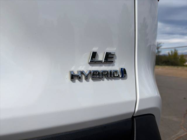 Certified 2024 Toyota RAV4 LE AWD/4WD image 23