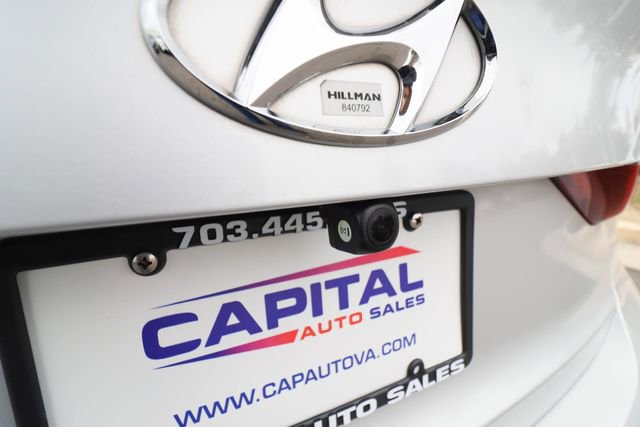 Used 2017 Hyundai Elantra SE image 34