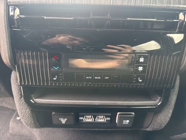 Used 2022 Jeep Wagoneer Series III image 31