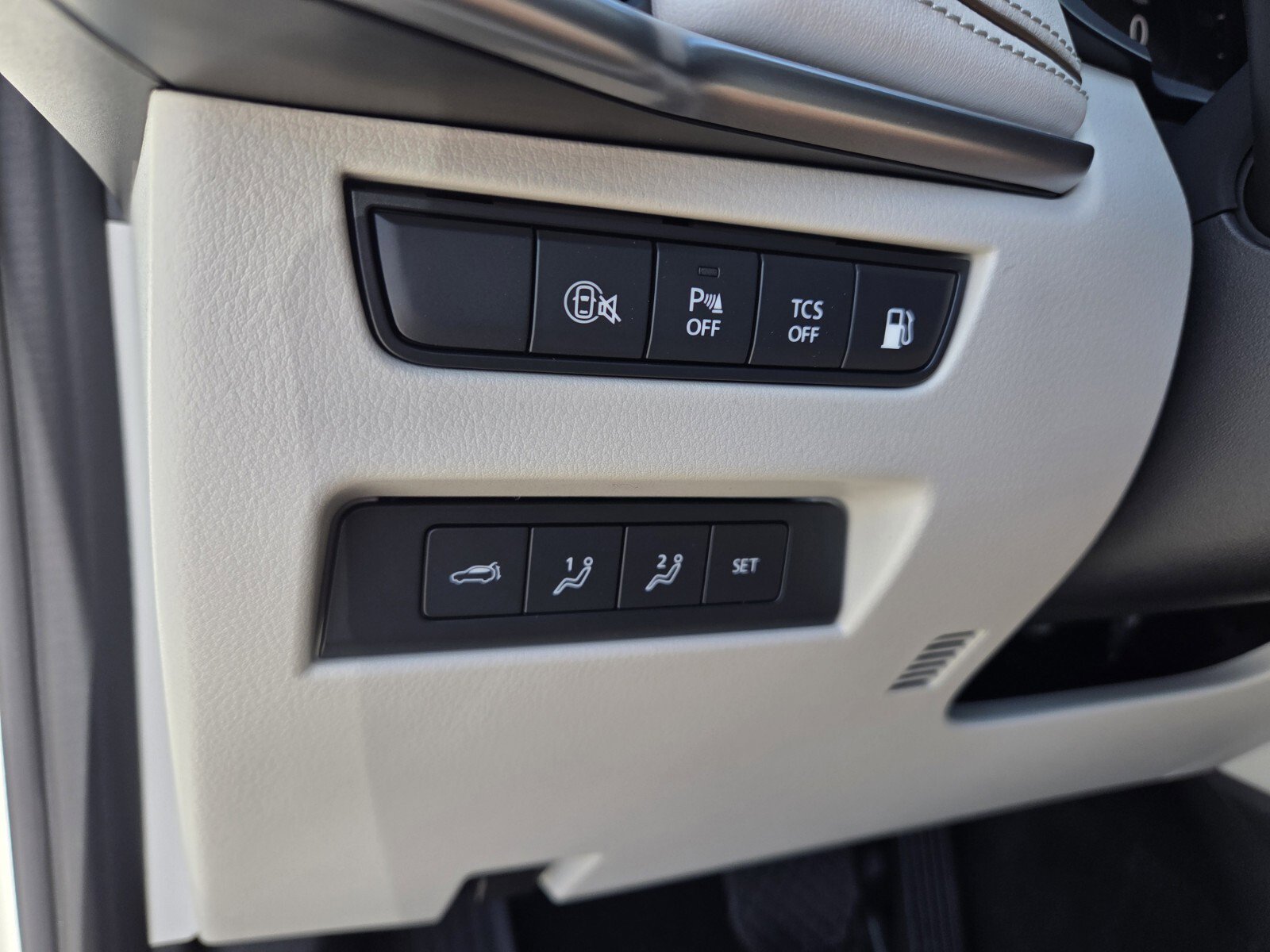 New 2026 MAZDA CX-90 Plug-In Hybrid w/ Premium Plus image 24