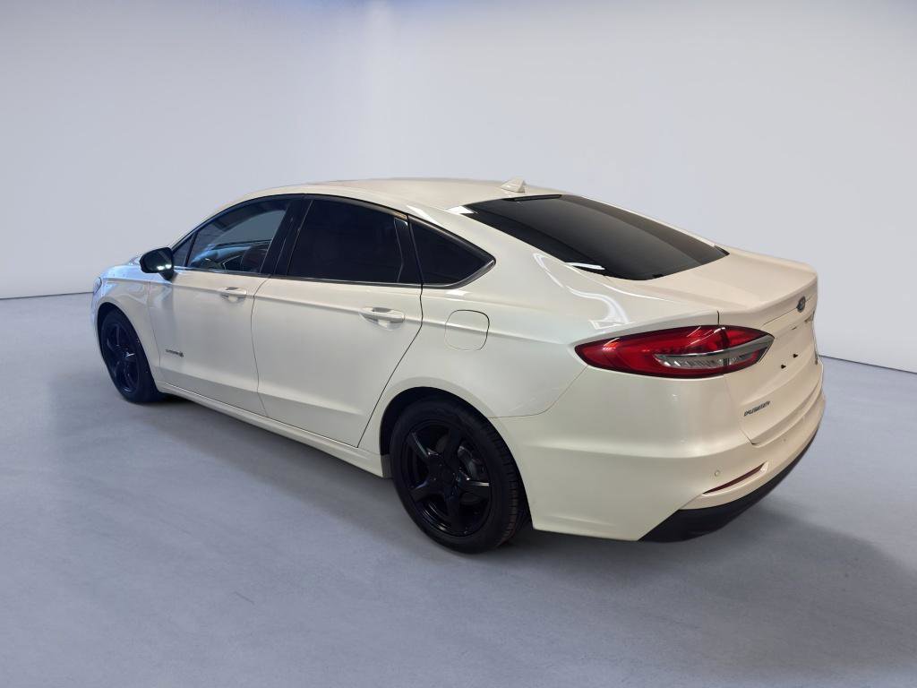 Used 2019 Ford Fusion SE FWD image 4