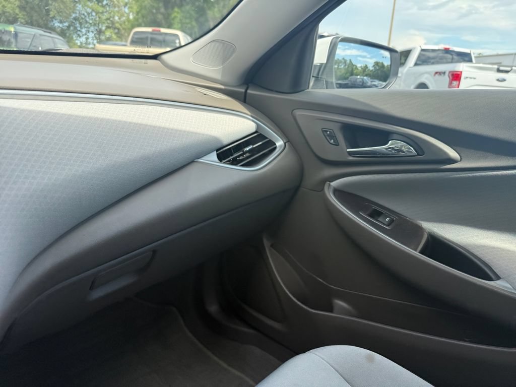 Used 2022 Chevrolet Malibu LS w/ Driver Confidence Package FWD image 24