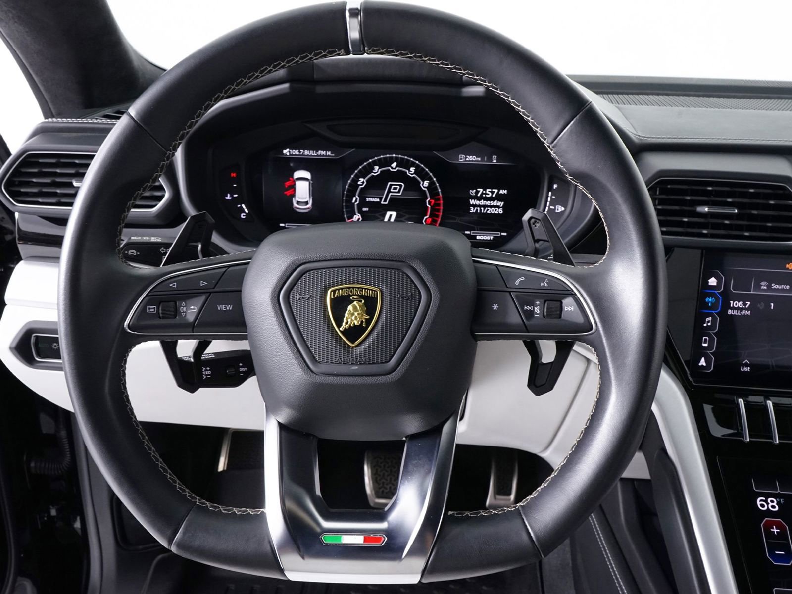 Used 2022 Lamborghini Urus image 21