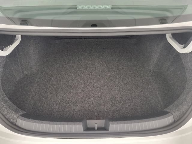 Used 2025 Volkswagen Jetta Sport FWD image 15