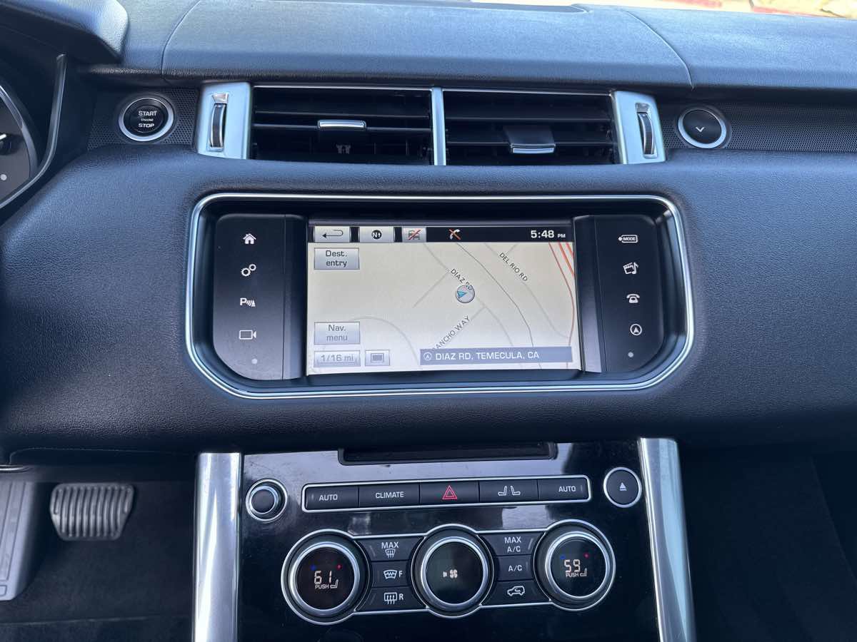 Used 2016 Land Rover Range Rover Sport HSE image 27