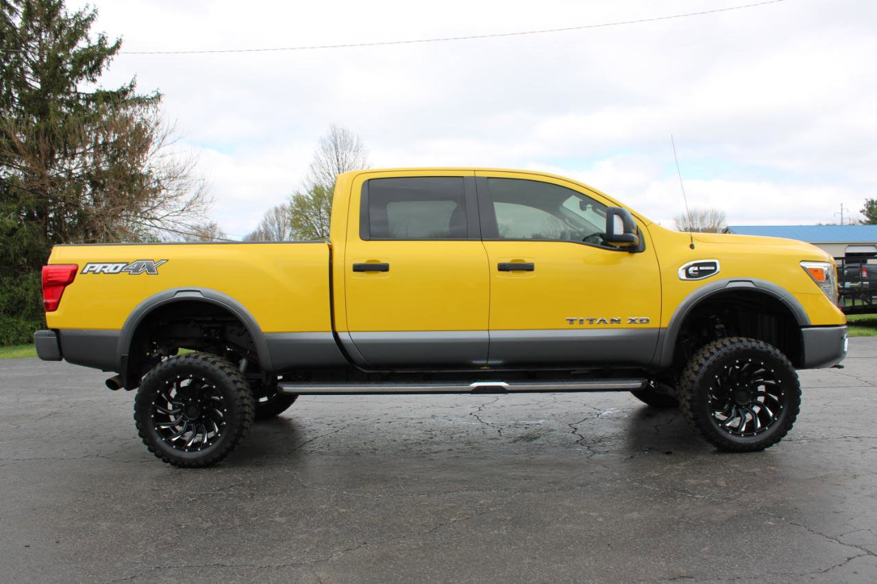 Used 2017 Nissan Titan PRO-4X w/ Pro-4x Convenience Package image 3
