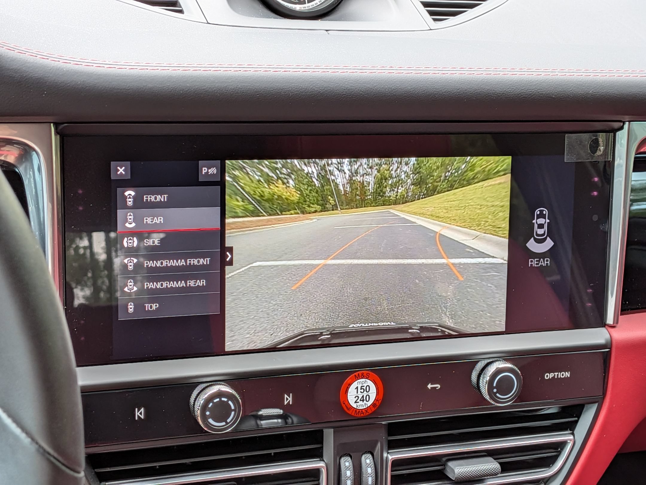 Certified 2025 Porsche Macan S AWD/4WD image 17