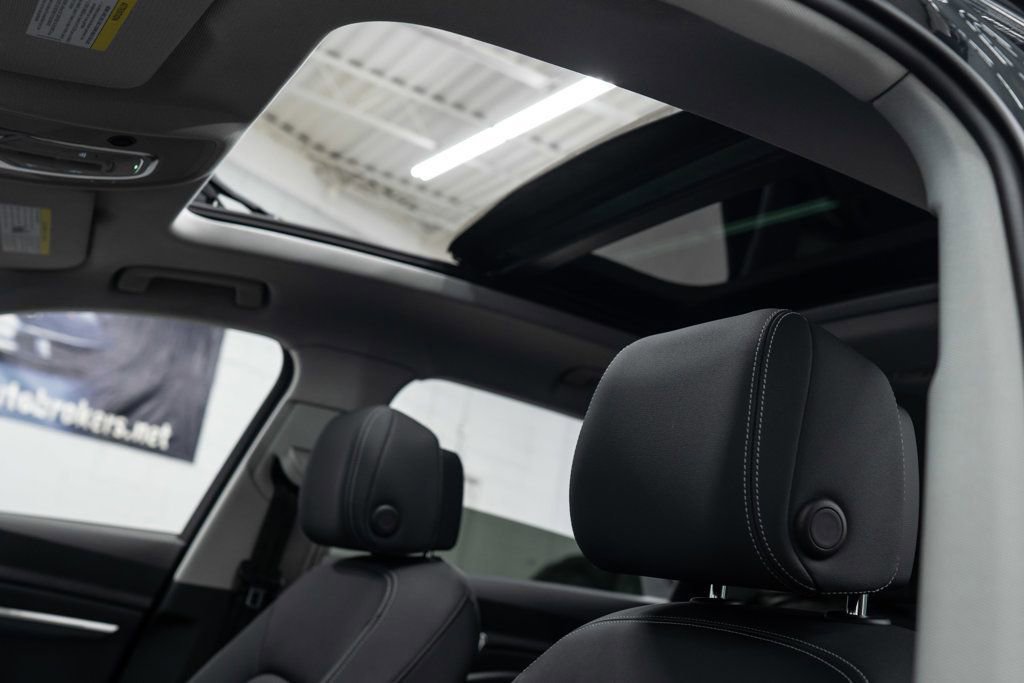 Used 2021 Audi e-tron Premium Plus w/ Premium Plus Package image 12