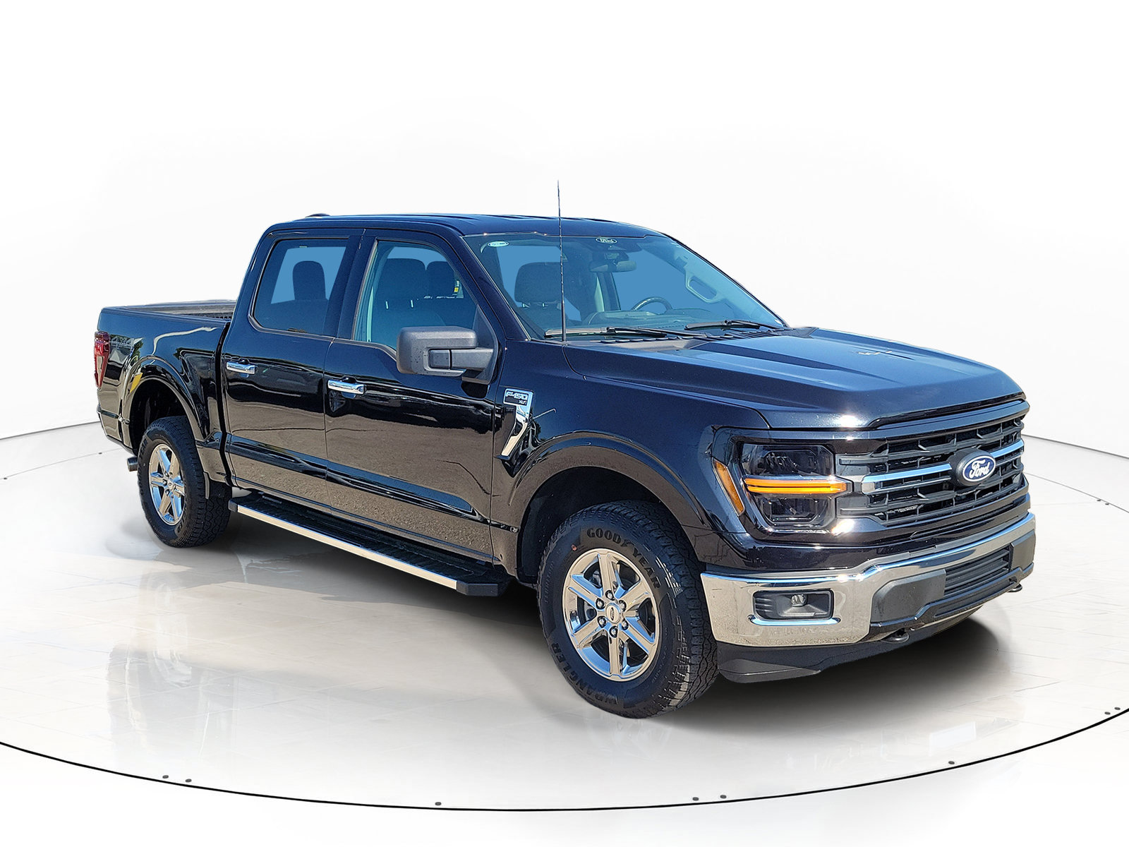 Used 2025 Ford F150 XLT w/ Equipment Group 301A Standard AWD/4WD image 2