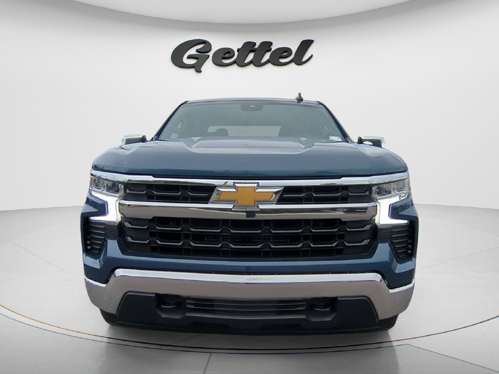 Used 2024 Chevrolet Silverado 1500 LT AWD/4WD image 2