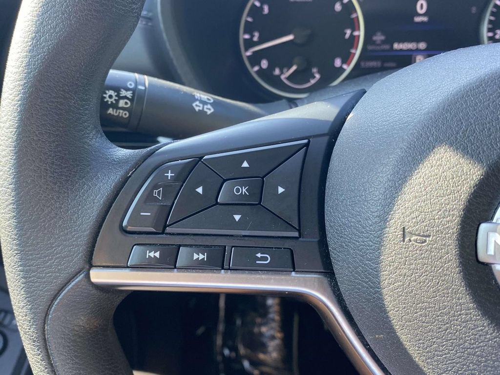 Used 2024 Nissan Sentra SV FWD image 19
