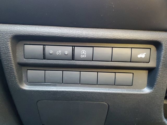 New 2026 Mitsubishi Outlander SEL FWD image 30