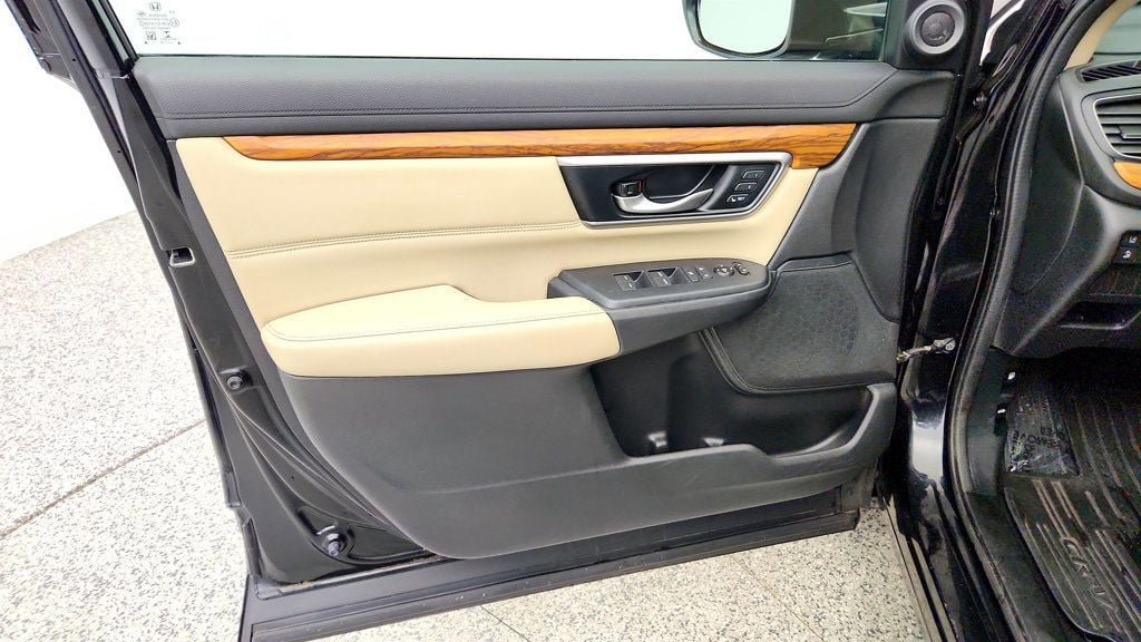 Used 2018 Honda CR-V EX-L image 11