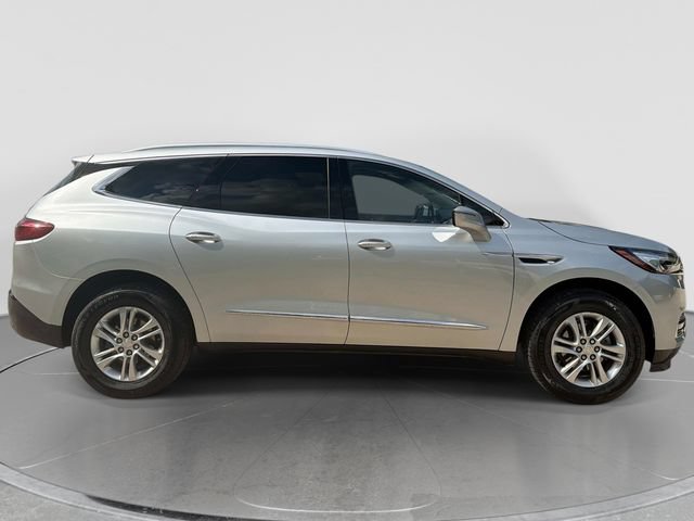 Used 2021 Buick Enclave Essence AWD/4WD image 2