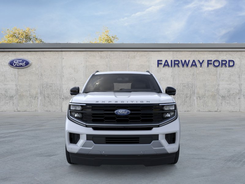 New 2026 Ford Expedition Platinum w/ Driver's Package AWD/4WD image 6