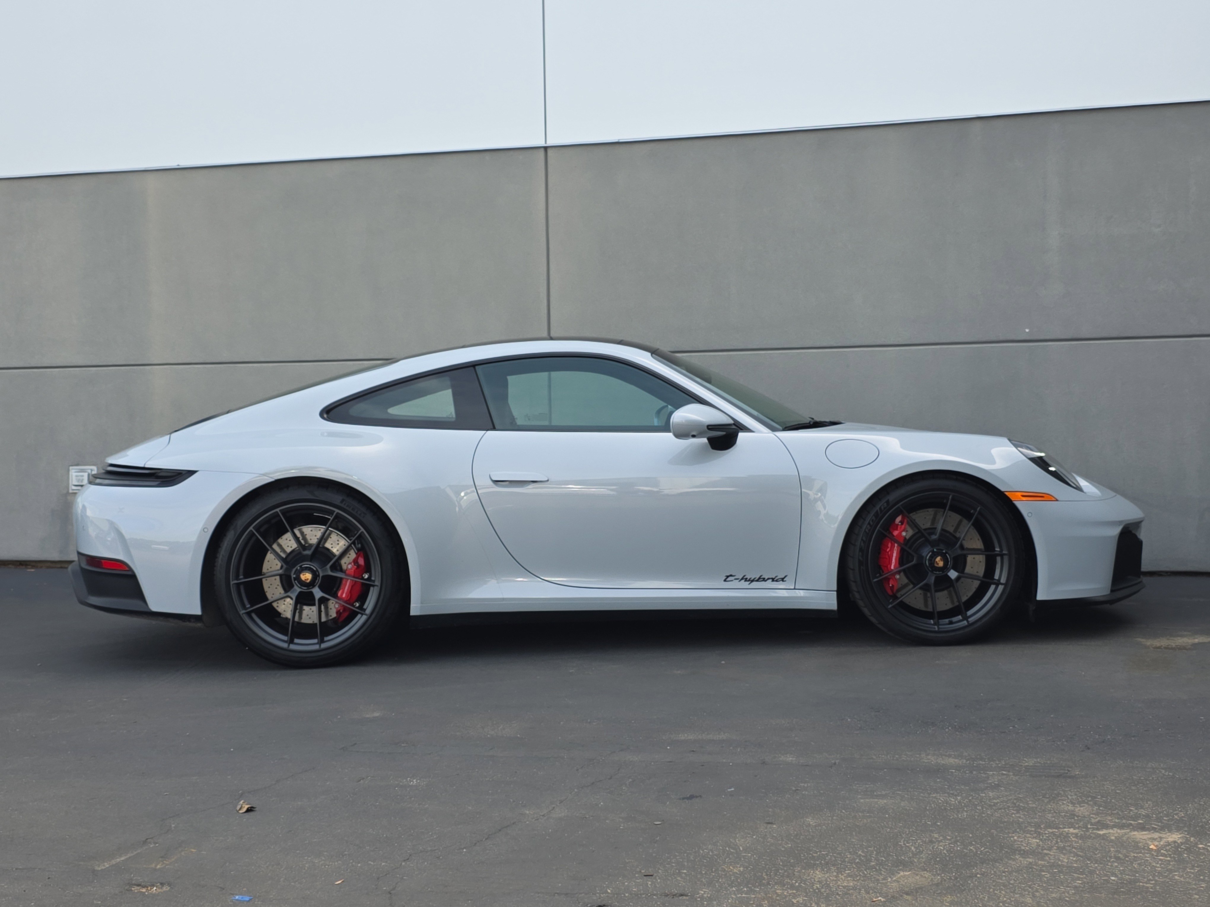 Used 2026 Porsche 911 Carrera GTS RWD image 8