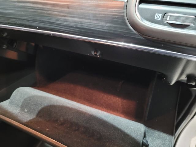 Used 2019 Jeep Grand Cherokee Limited image 59