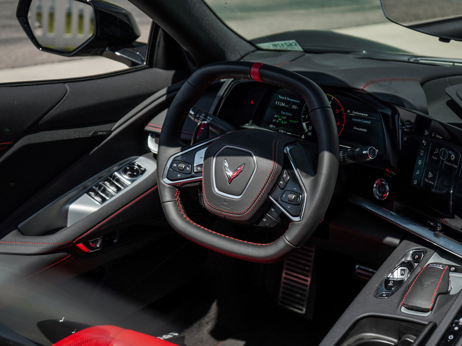 Used 2025 Chevrolet Corvette Stingray Convertible w/ Z51 Performance Package RWD image 9