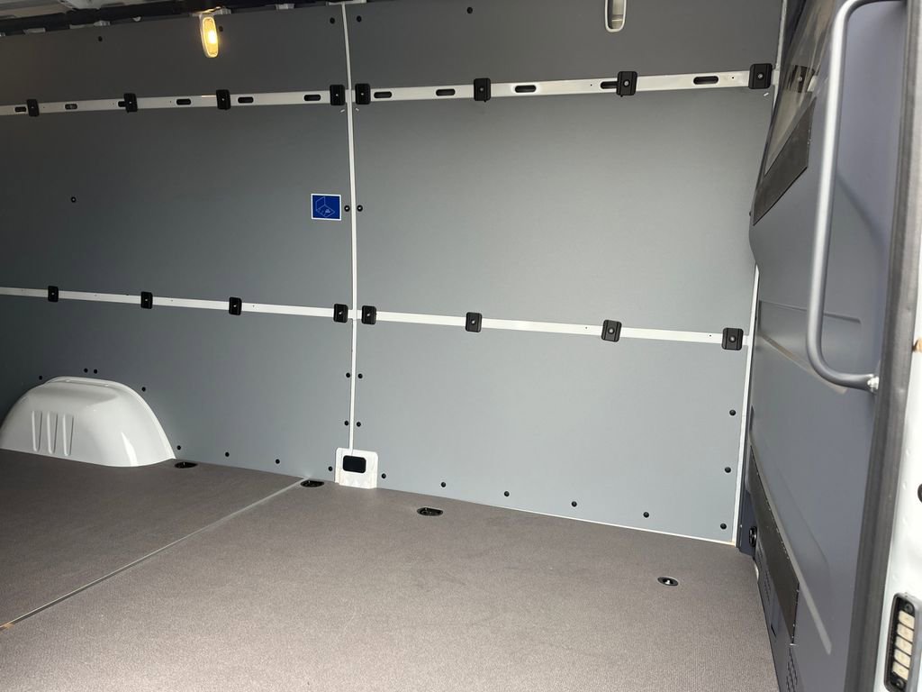 New 2026 Mercedes-Benz Sprinter 2500 image 9