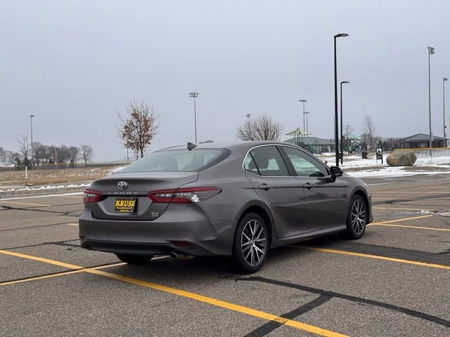 Used 2024 Toyota Camry XLE w/ Cold Weather Package image 3