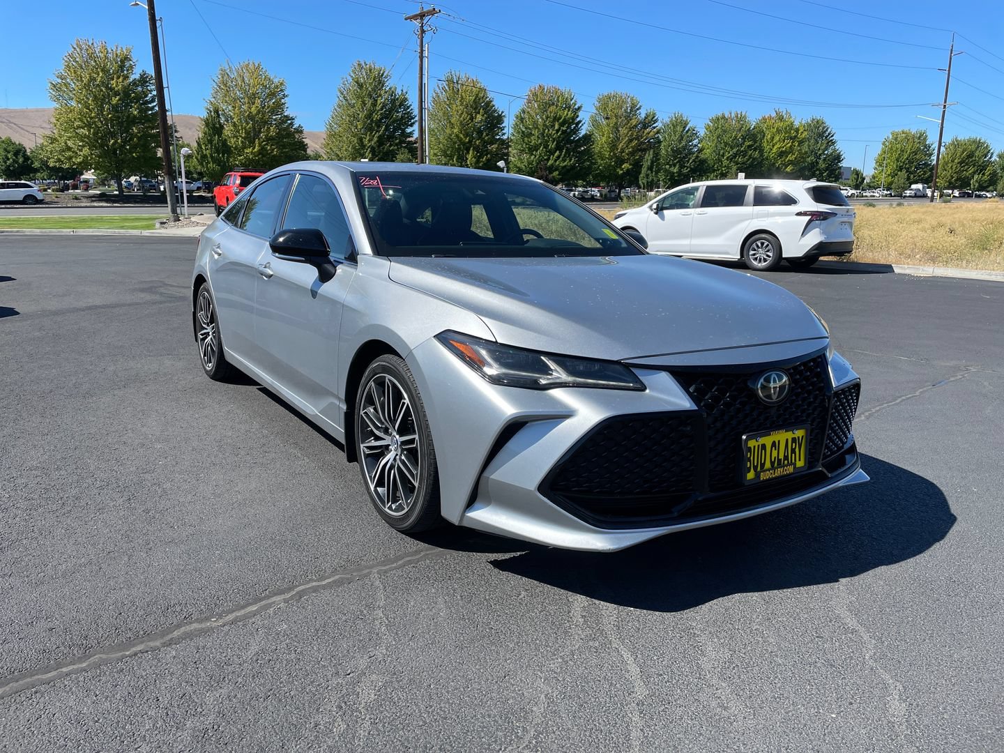 Used 2019 Toyota Avalon Touring w/ All Weather Liner Package