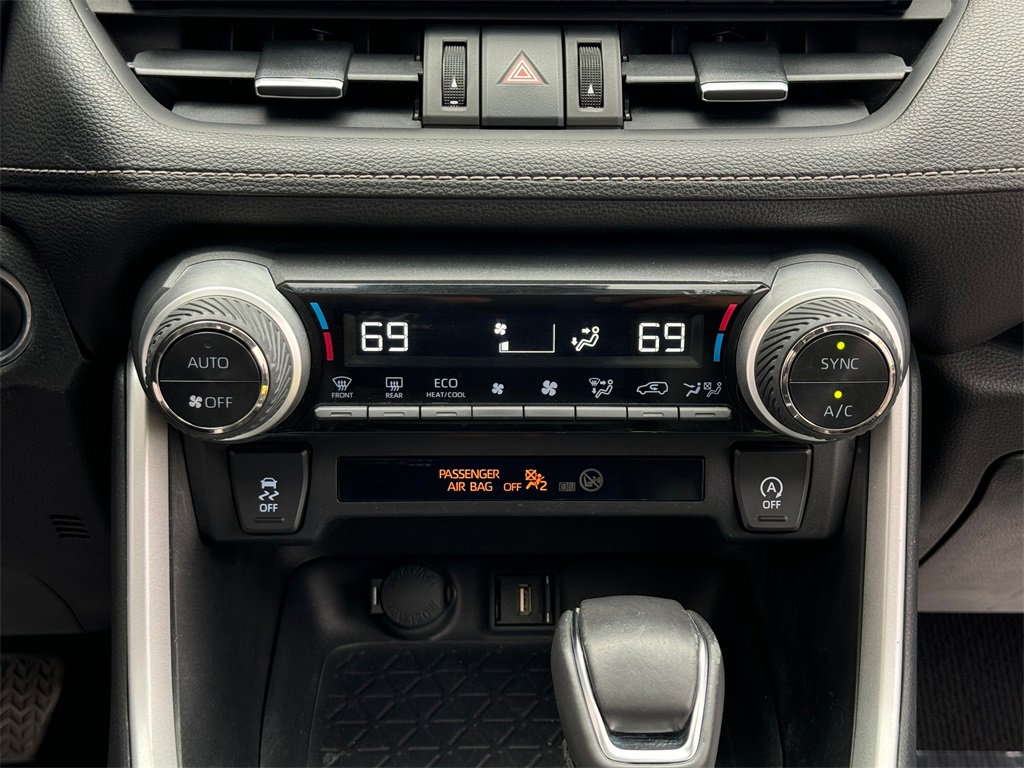 Certified 2022 Toyota RAV4 XLE Premium image 18