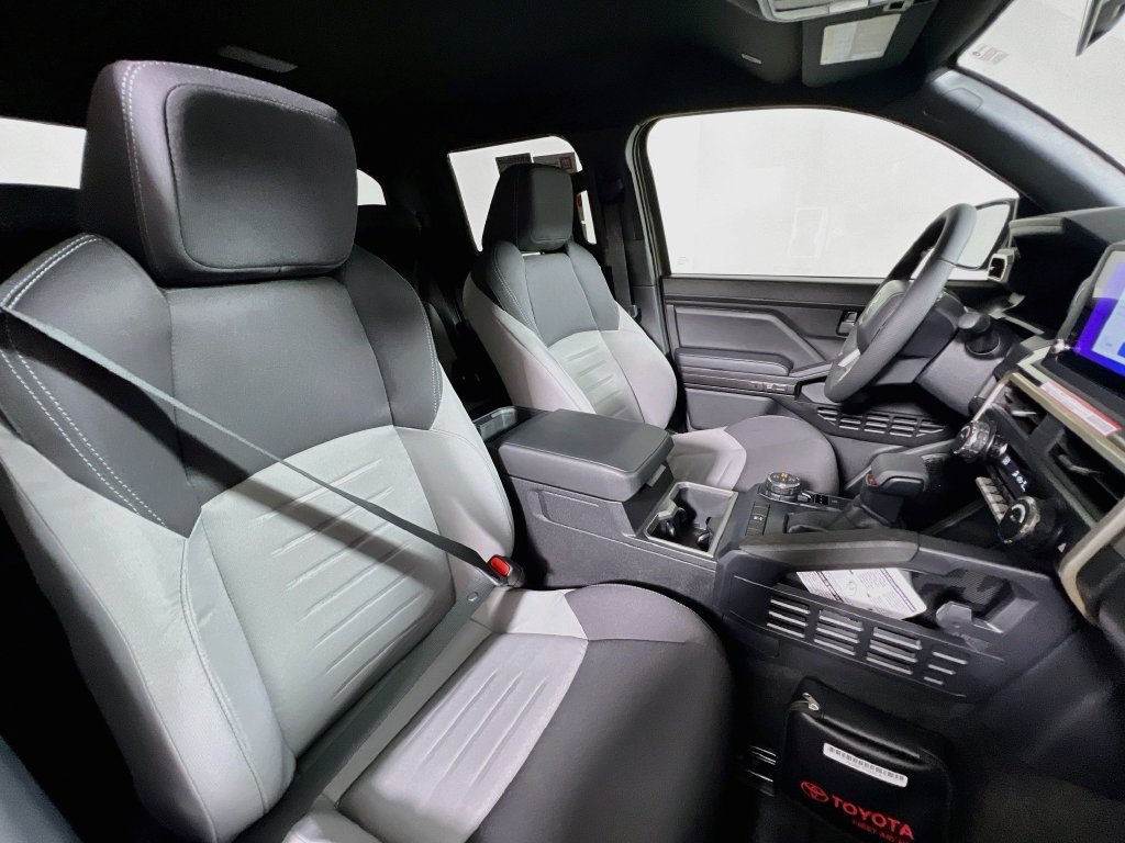 New 2026 Toyota Tacoma TRD Off-Road AWD/4WD image 28