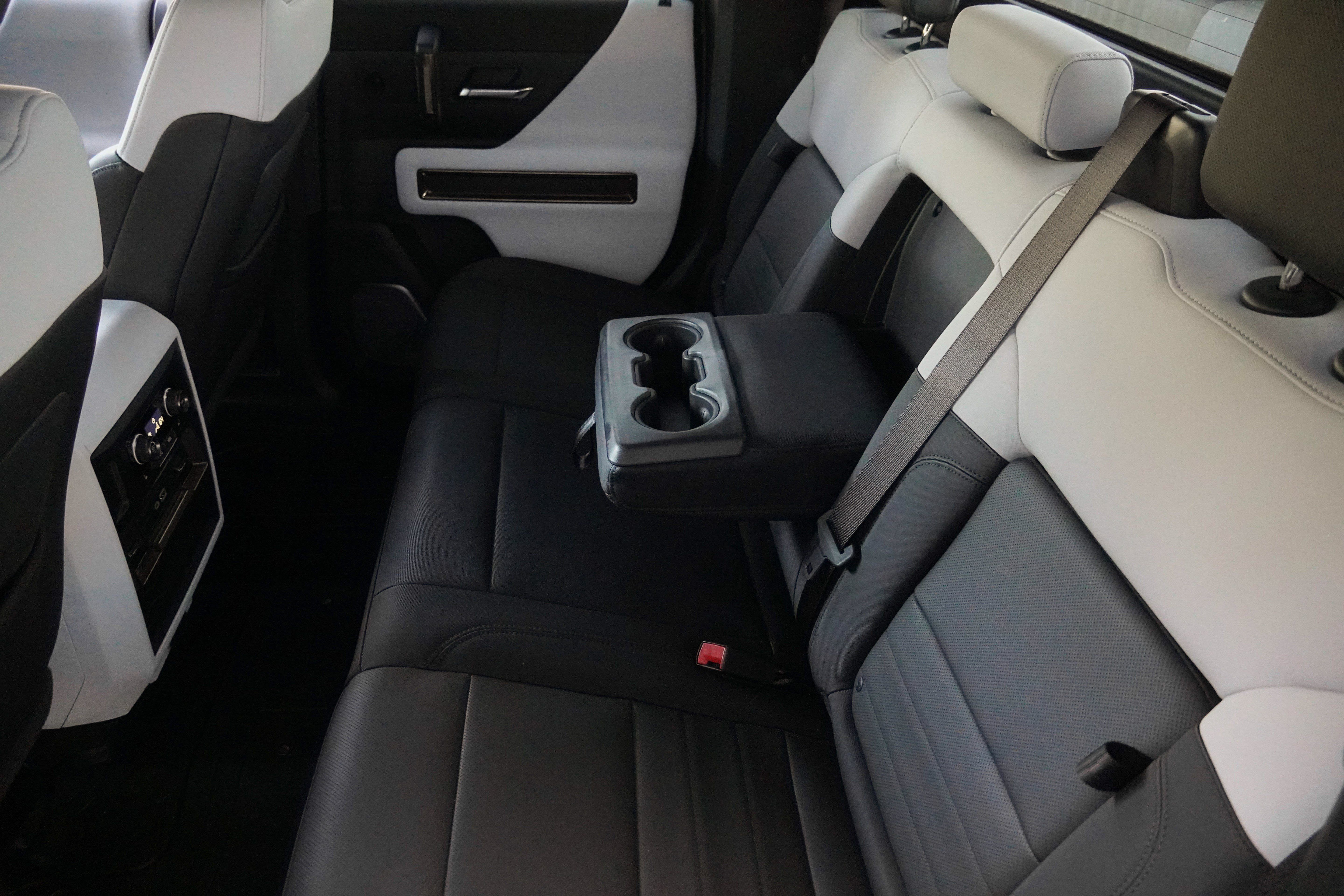 Used 2024 GMC Hummer EV 3X AWD/4WD image 40