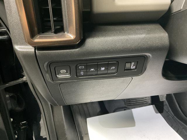 Used 2024 GMC Hummer EV 2X w/ Extreme Off-Road Package image 11