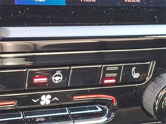 Used 2025 Jeep Grand Cherokee L Limited w/ Black Appearance Package image 19