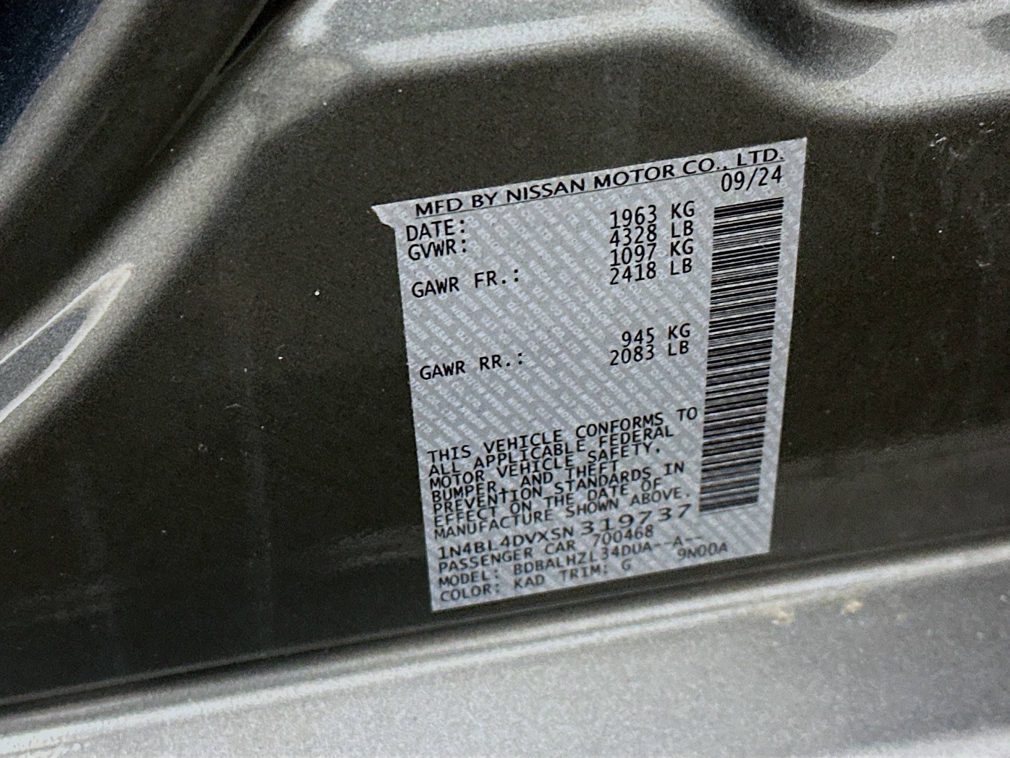 Used 2025 Nissan Altima 2.5 SV FWD image 12