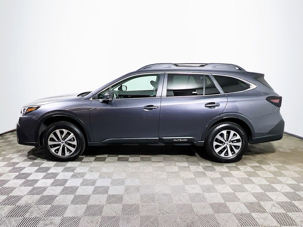 Used 2022 Subaru Outback Premium image 4