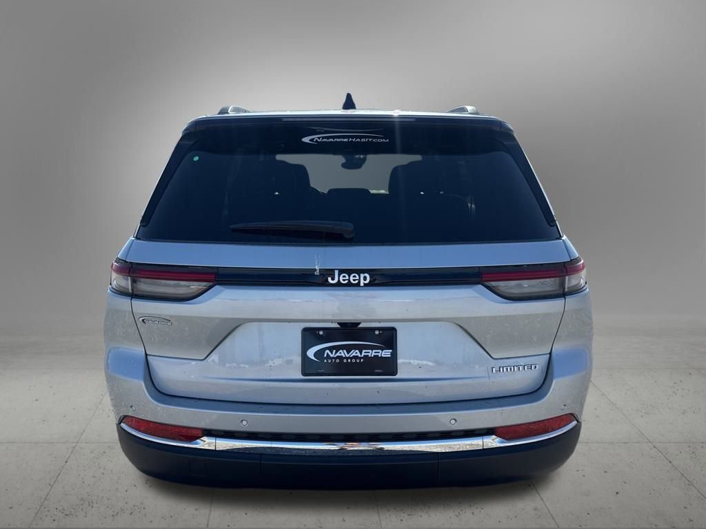 New 2025 Jeep Grand Cherokee Limited image 8