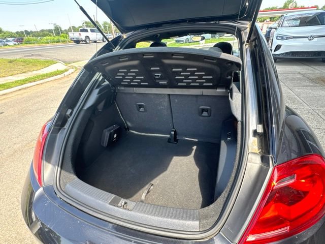 Used 2013 Volkswagen Beetle 2.0T FWD image 24