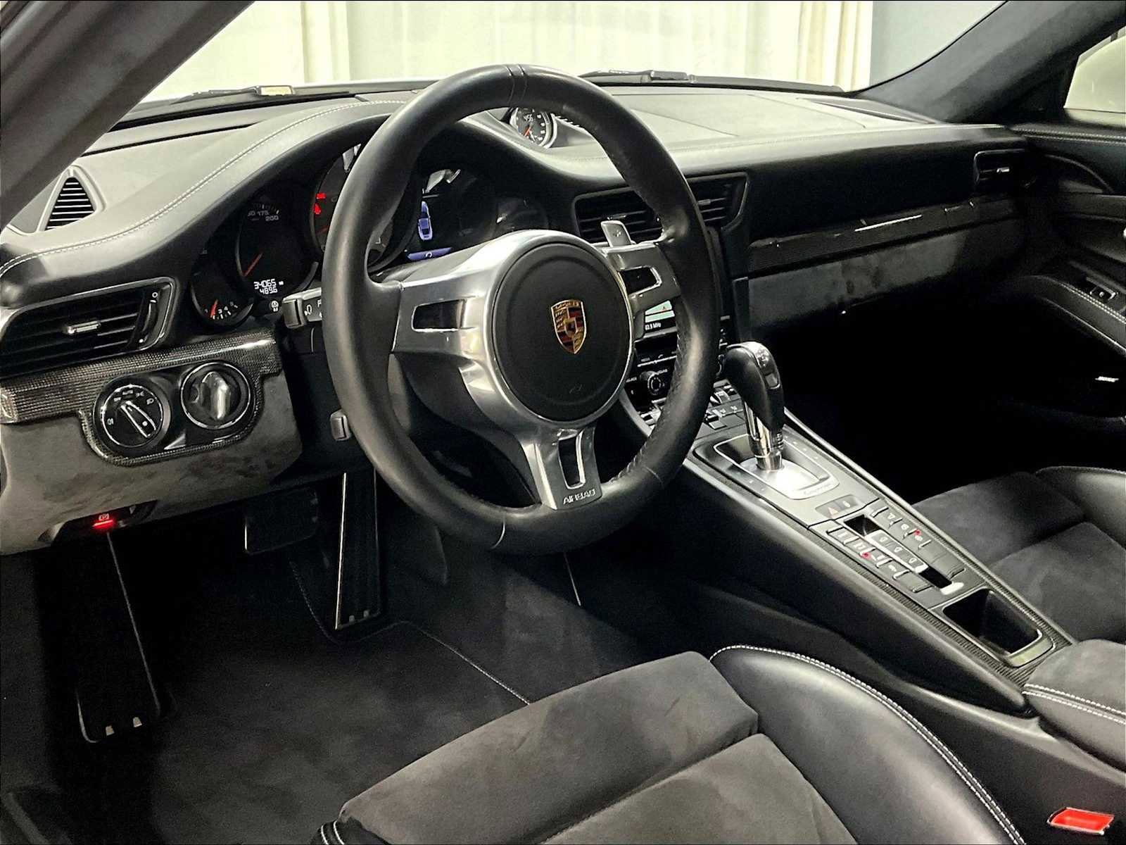 Used 2016 Porsche 911 Carrera GTS image 6