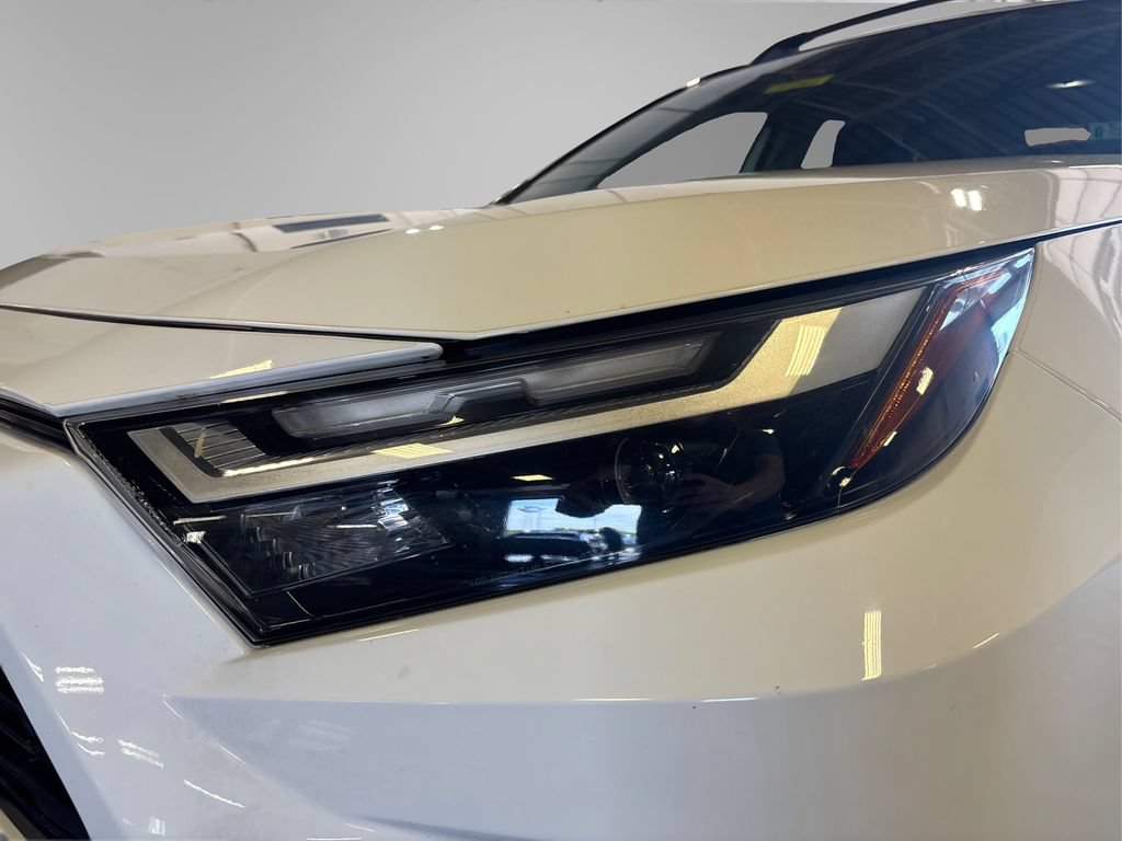 Used 2022 Toyota RAV4 XLE AWD/4WD image 21