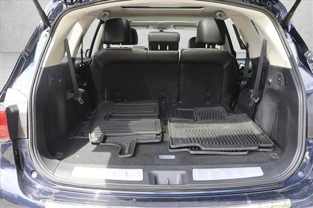 Used 2017 INFINITI QX60 Luxe w/ Deluxe Technology Package AWD/4WD image 26