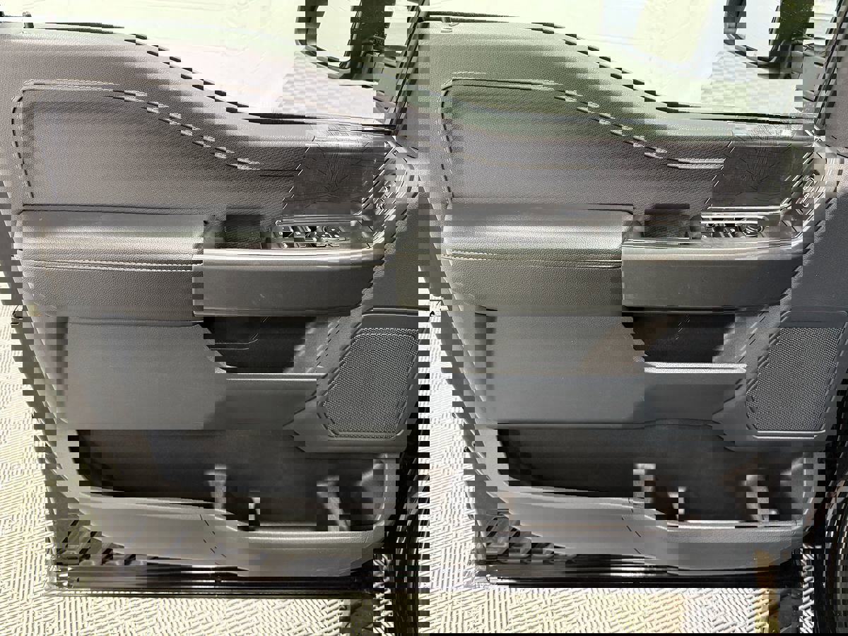 Used 2022 Ford F150 XLT w/ Equipment Group 302A High image 10