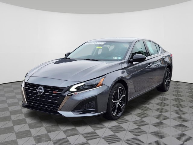 Certified 2025 Nissan Altima 2.5 SR AWD/4WD image 2